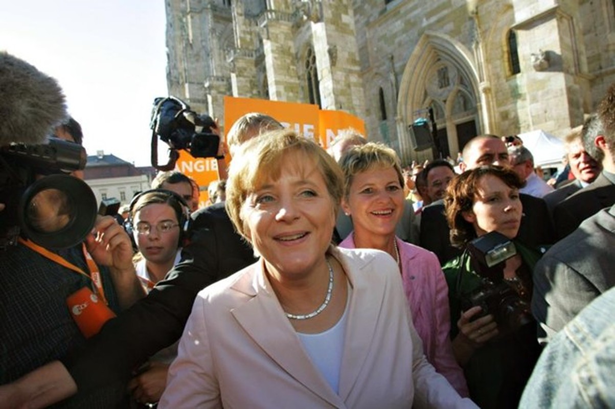 Cuoc doi cua nguoi dan ba thep Angela Merkel-Hinh-7