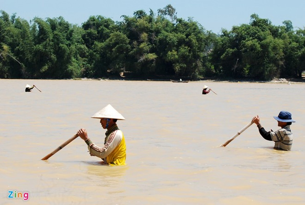 Gian nan nghe cao don nhui hen duoi day song Tra Khuc-Hinh-2