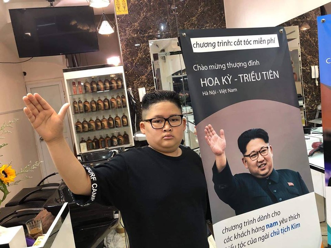 Gioi tre Ha Noi hao hung cat toc giong ong Trump va Kim Jong-Un-Hinh-7