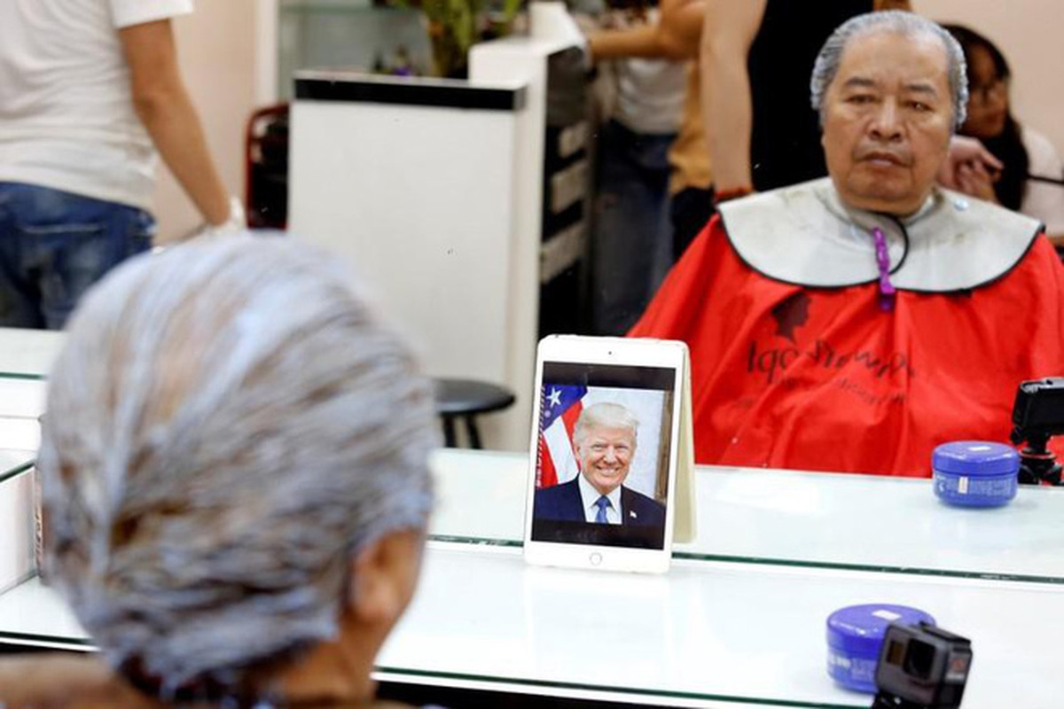 Gioi tre Ha Noi hao hung cat toc giong ong Trump va Kim Jong-Un-Hinh-8