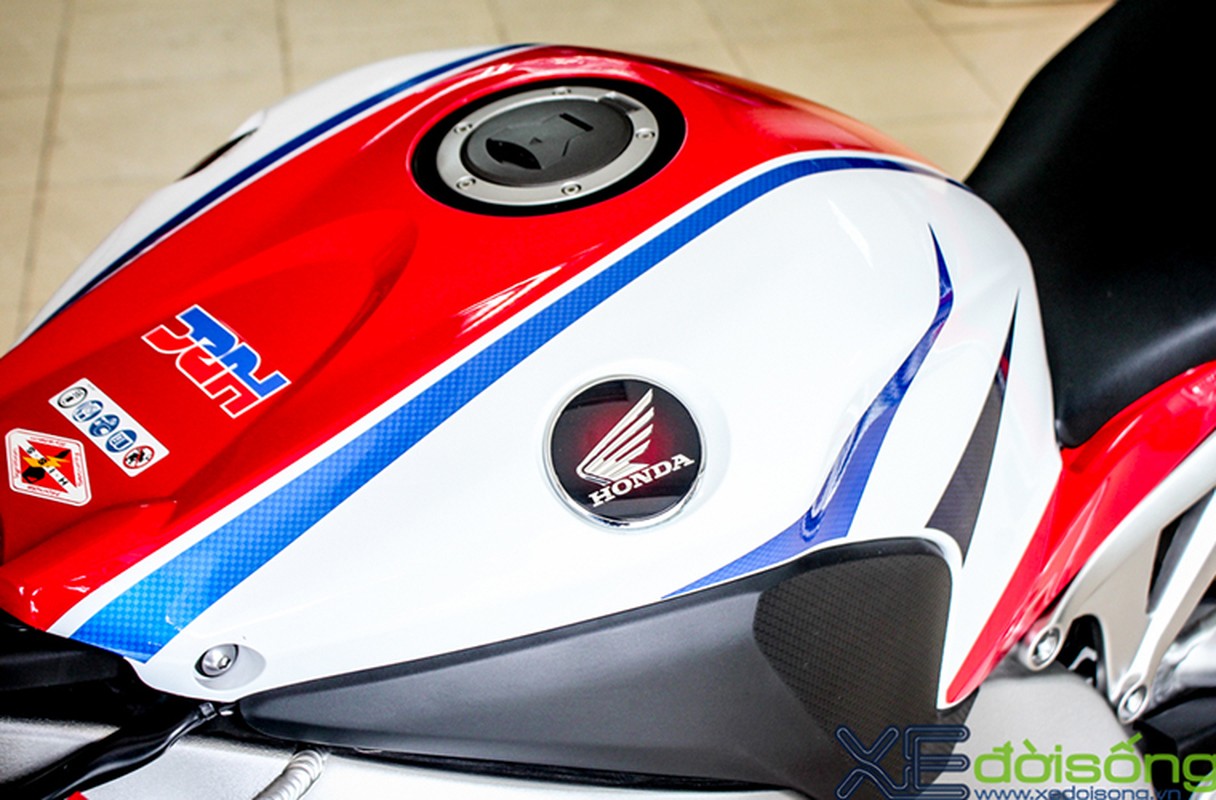 Ngam Honda CBR1000RR SP 700 trieu dau tien tai HN-Hinh-12