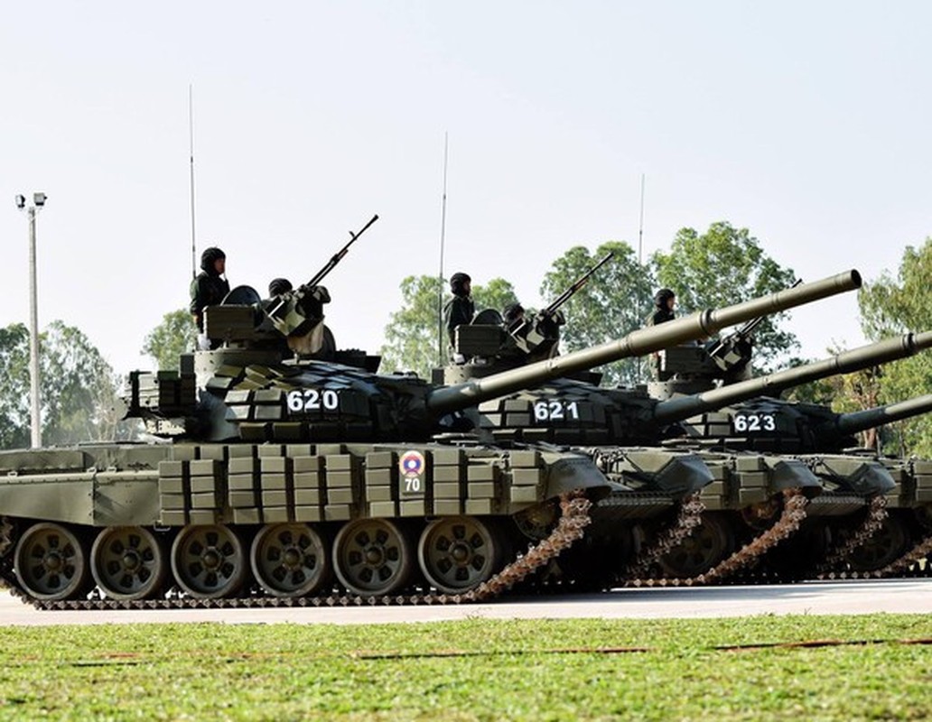 Soi ky suc manh xe tang chu luc T-72B1MS “Dai bang trang” cua Lao-Hinh-8