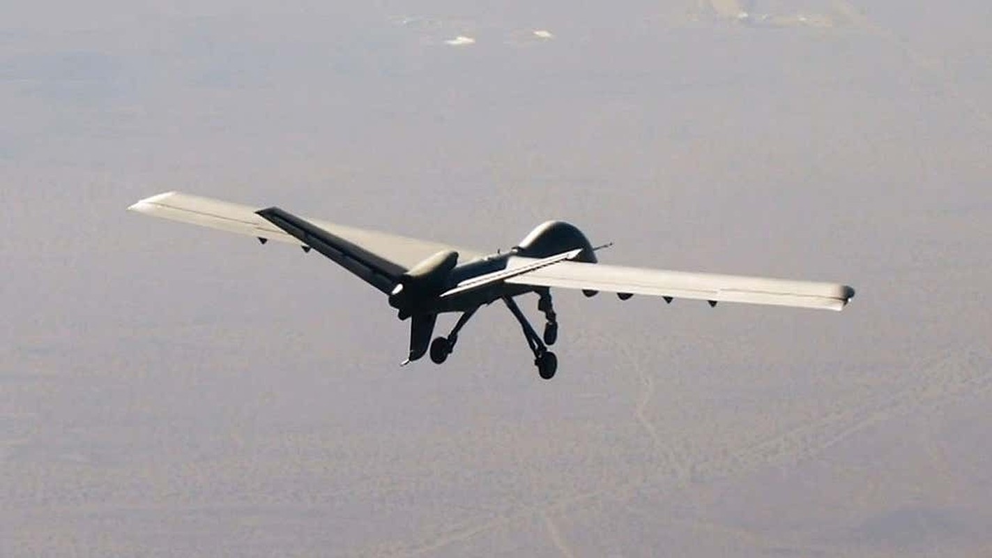 My ra mat UAV vu trang voi kha nang mang vu khi gap doi ban cu-Hinh-10