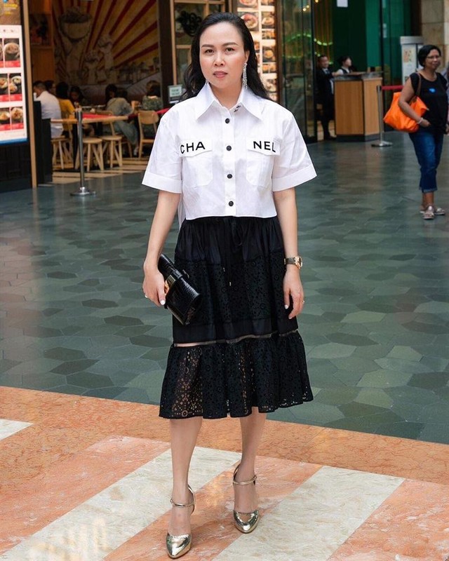 De lo mat moc, con gai Phuong Chanel duoc khen “xinh hon me“-Hinh-11