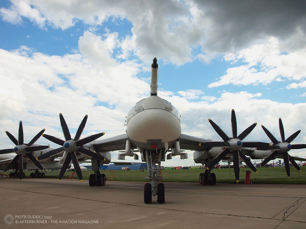 70 tuoi, nhung Tu-95MS Nga van khien phuong Tay so hai tot do-Hinh-6