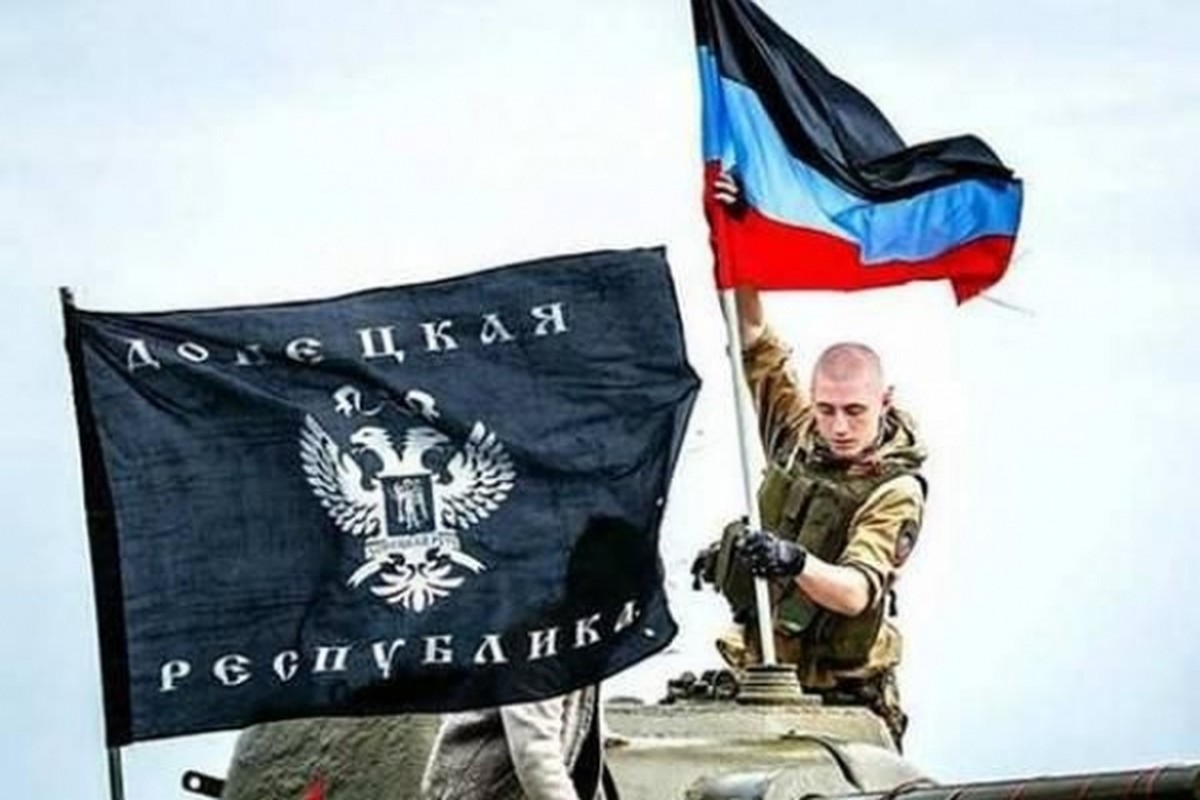 83 xe tang cua phe ly khai buoc Ukraine phai lui quan-Hinh-17