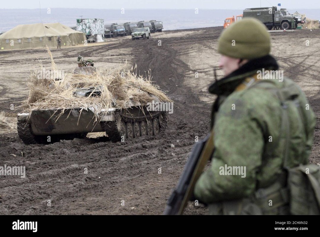 83 xe tang cua phe ly khai buoc Ukraine phai lui quan-Hinh-3