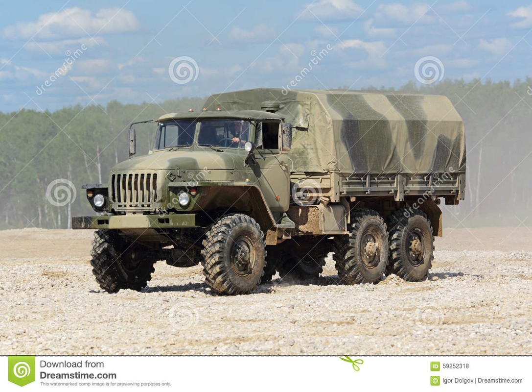 Met moi vi chien tranh, linh Ukraine danh cap xe Ural dao ngu-Hinh-5