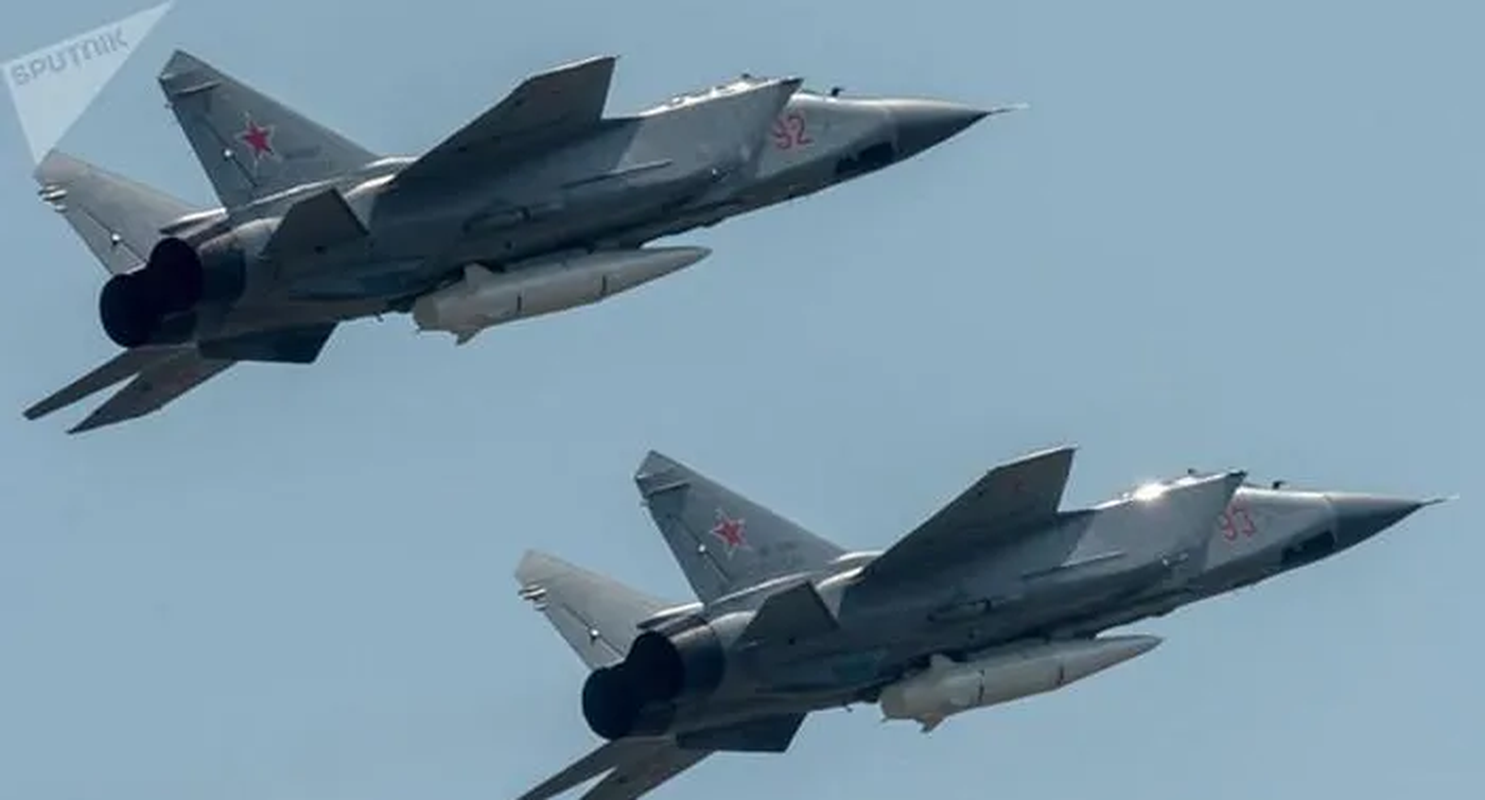 Tiem kich MiG-31 cua Nga duoc hien dai hoa len tam “sieu danh chan”-Hinh-15