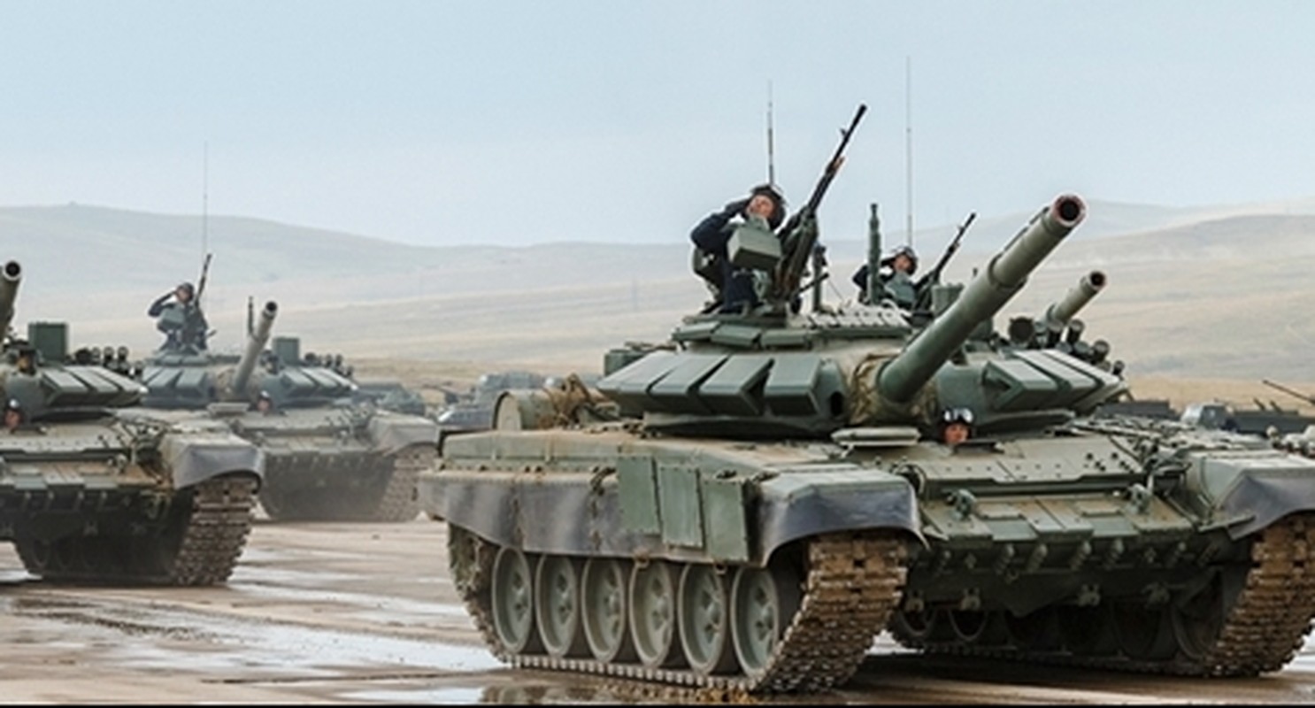Nong: Neu Ukraine tan cong Donbass, Nga se can thiep bang vu luc-Hinh-7