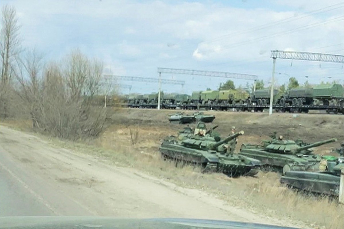 Nong: Quan doi Nga dan tran quanh Donbass, san sang dong binh-Hinh-13