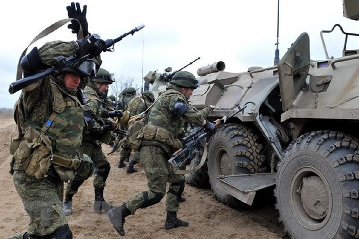 Nong: Quan doi Nga dan tran quanh Donbass, san sang dong binh-Hinh-8