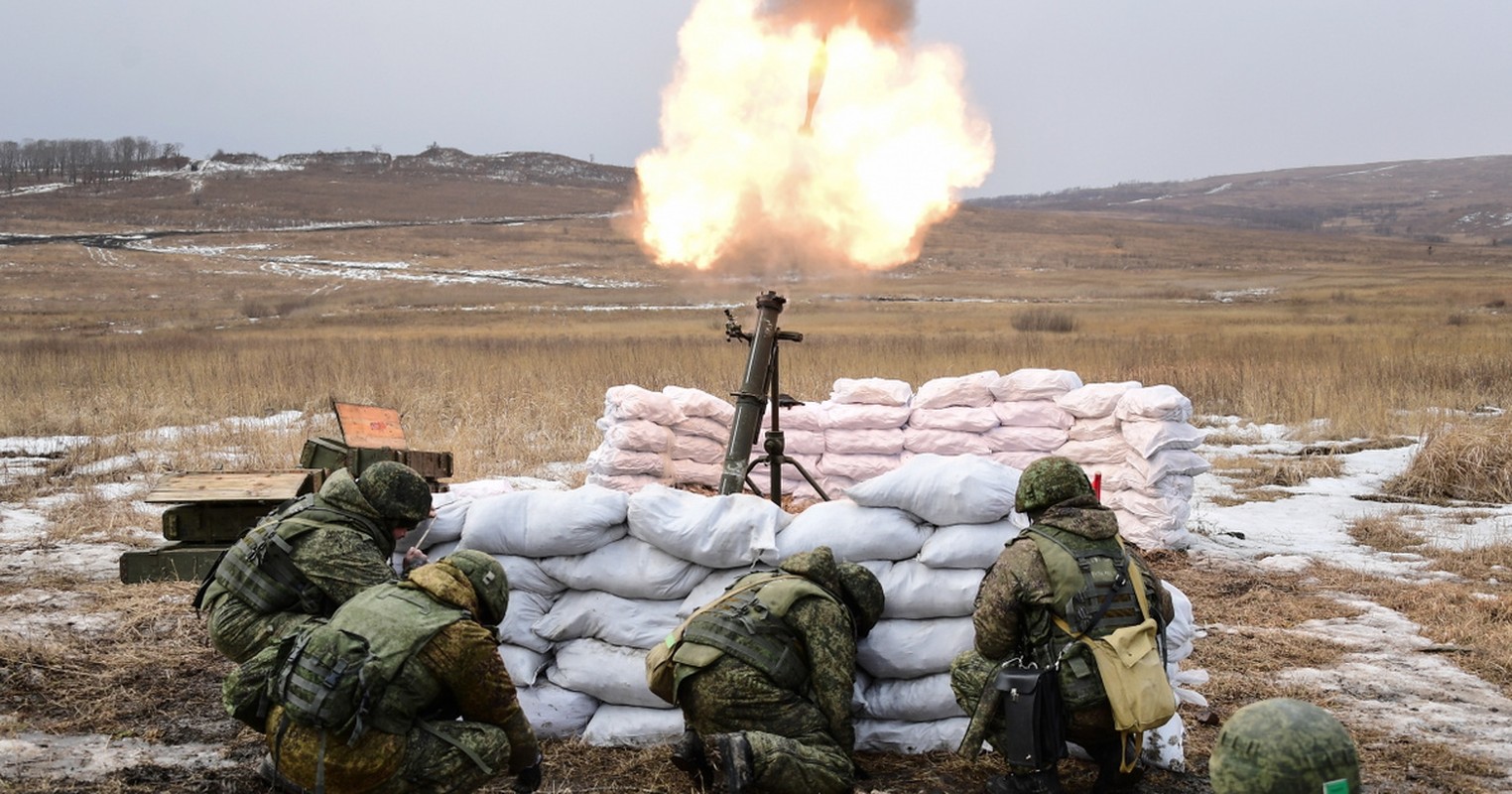 Xung dot bung phat: Donetsk hung chiu phao kich lon cua Ukraine-Hinh-7
