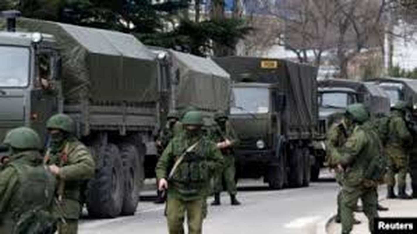 Quan doi Nga tien vao Donbass, Ukraine su dung phao phan luc BM-21-Hinh-2