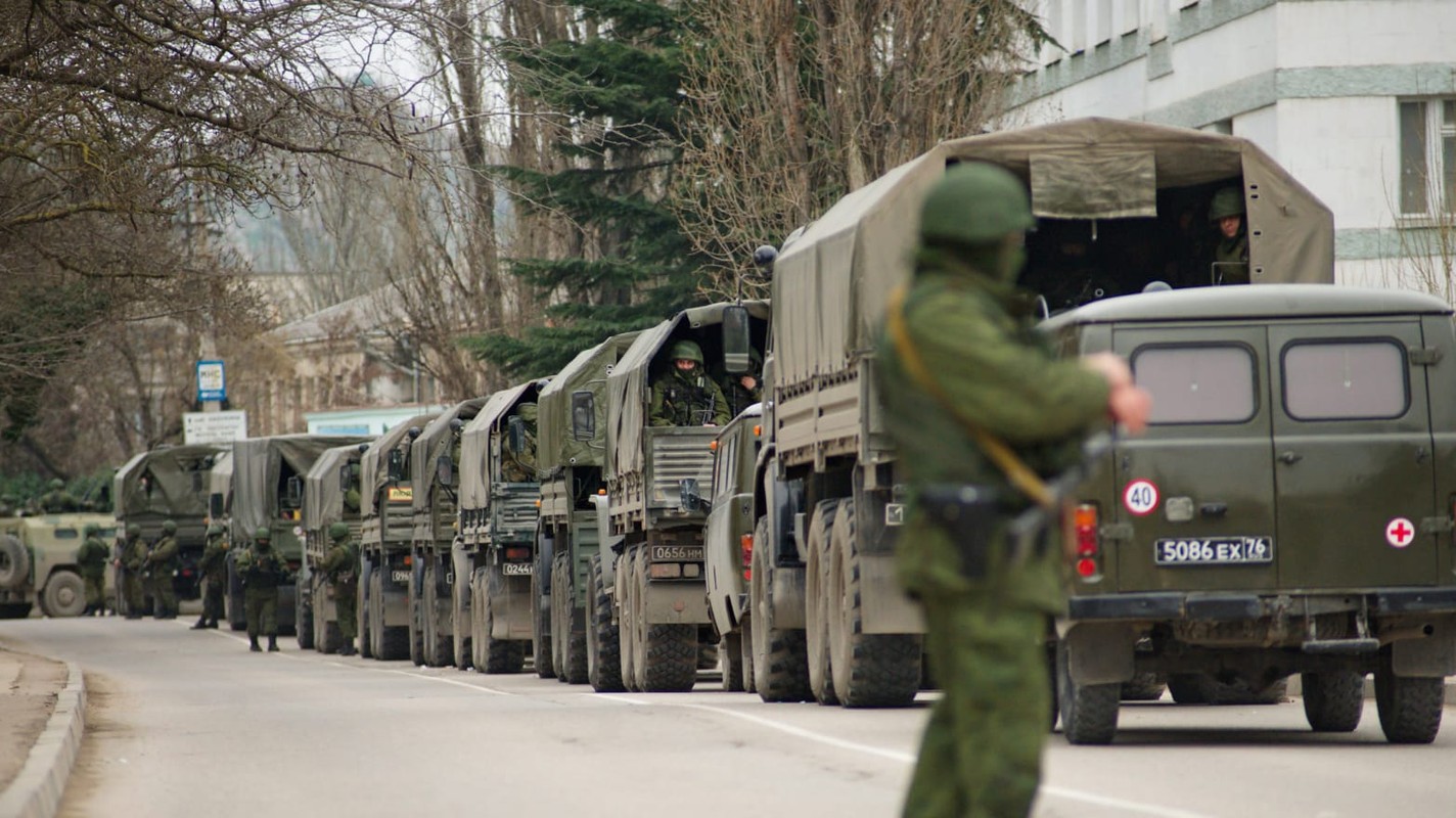 Quan doi Nga tien vao Donbass, Ukraine su dung phao phan luc BM-21-Hinh-3