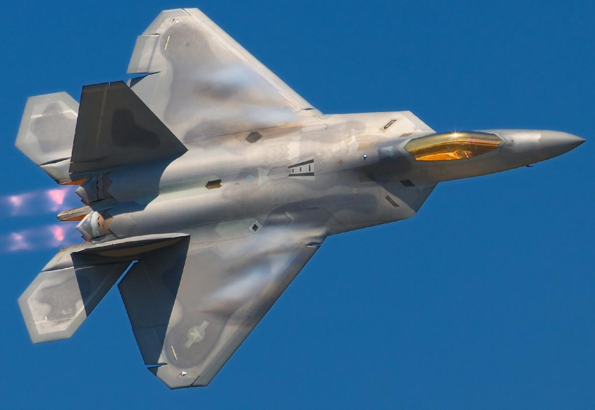 Cach de mot may bay chien dau the he thu tu danh bai F-22 Raptor-Hinh-12