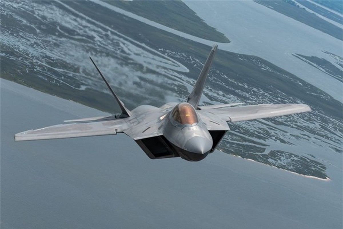 Cach de mot may bay chien dau the he thu tu danh bai F-22 Raptor-Hinh-13