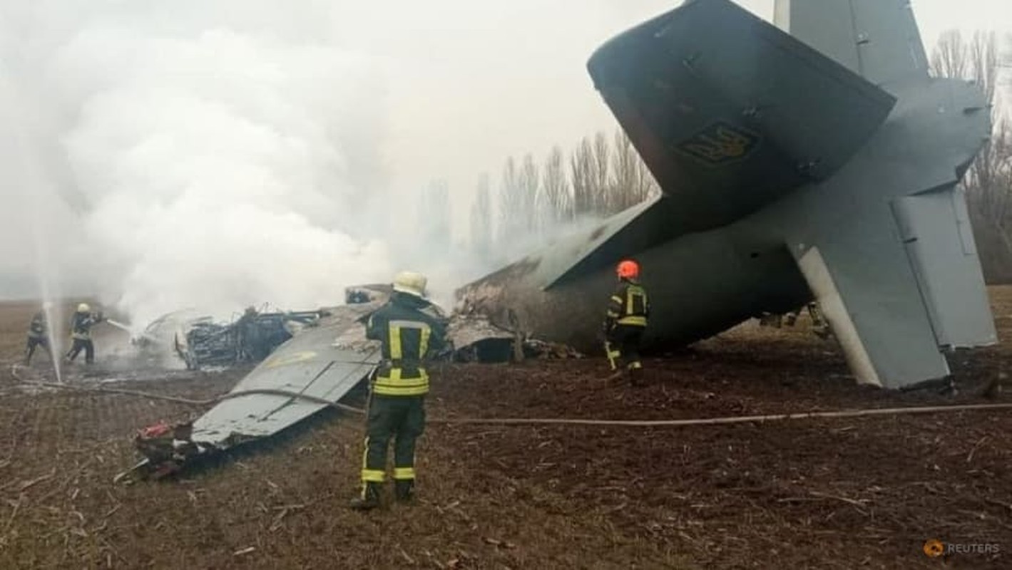 May bay chien dau lien tiep bi ban ha tren bau troi Ukraine-Hinh-14