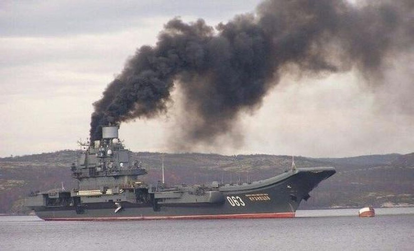 Tau san bay Kuznetsov dang lam gi khi xung dot Nga - Ukraine cang thang?-Hinh-15