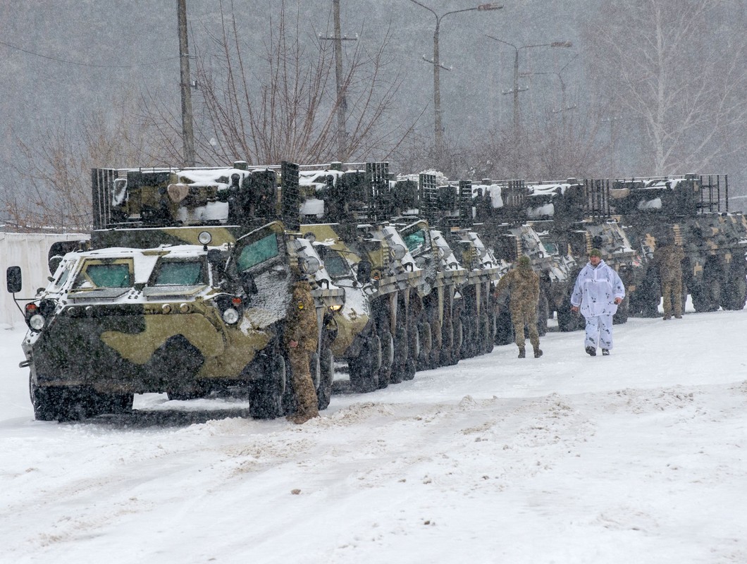 Tau san bay Kuznetsov dang lam gi khi xung dot Nga - Ukraine cang thang?-Hinh-17