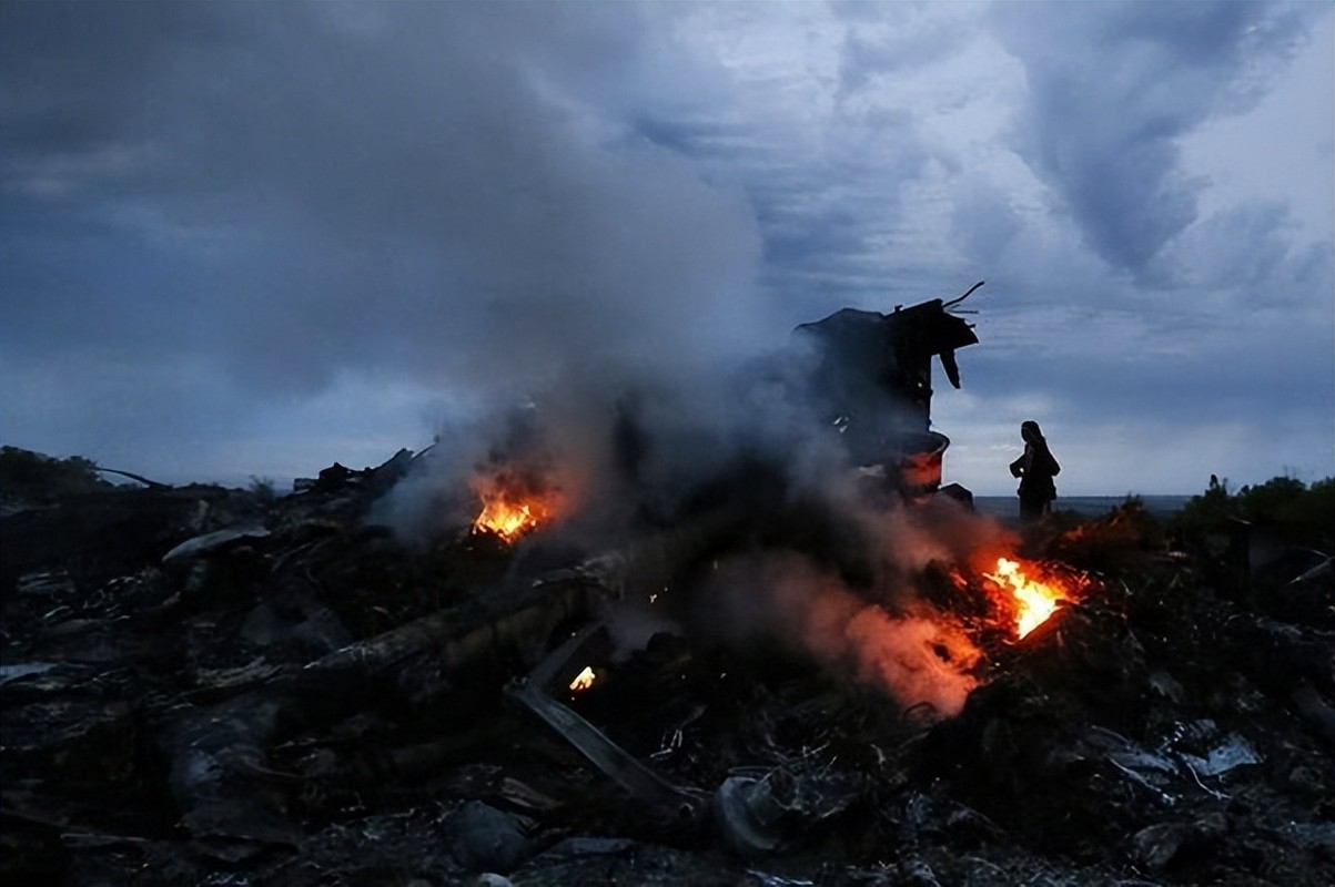 Chi huy Tieu doan Azov pha vay khong thanh, con “ca lon” tai Mariupol-Hinh-10