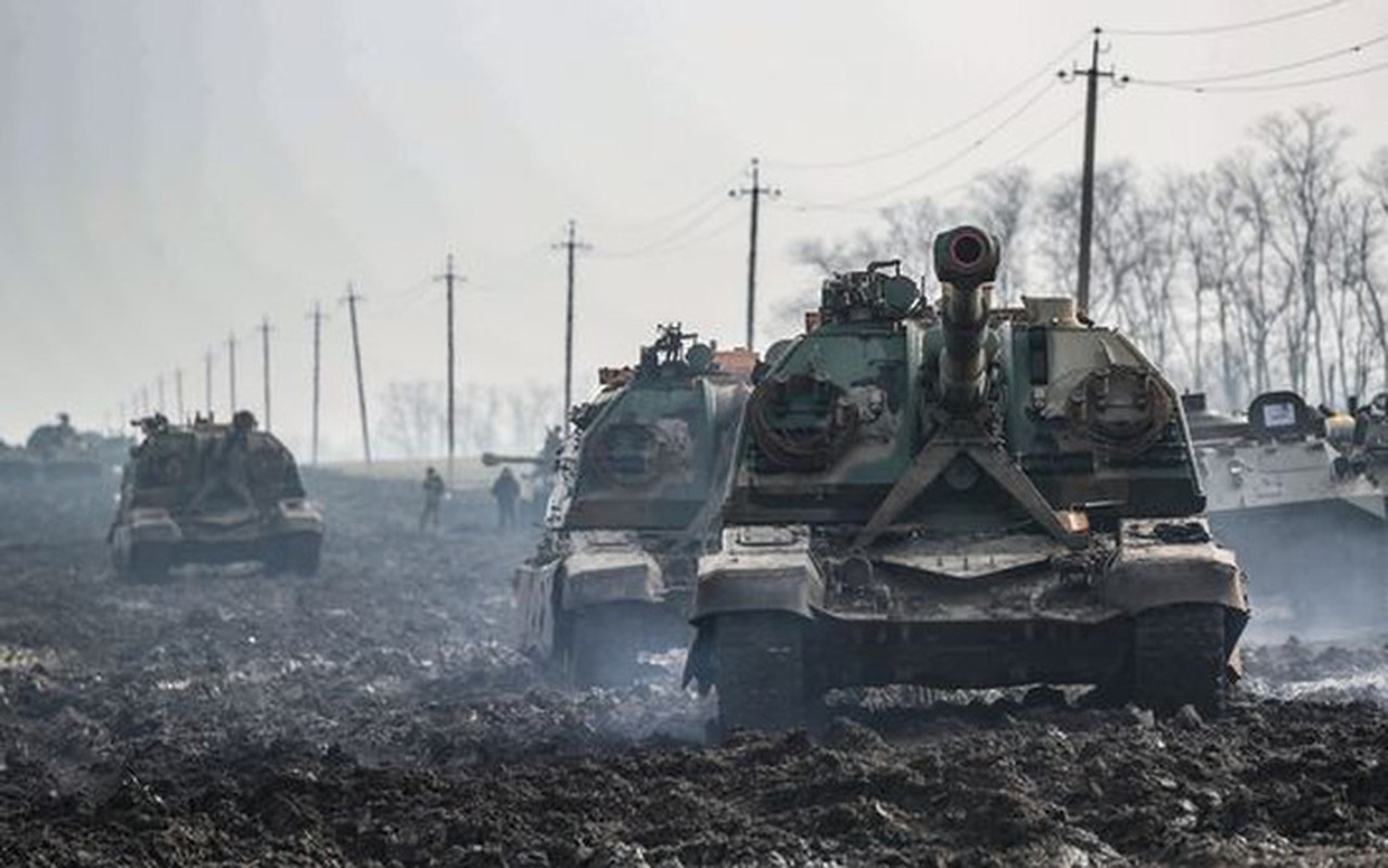 Hai gong kim cua Nga bao vay quan Ukraine trong tran chien tai Donbass-Hinh-11