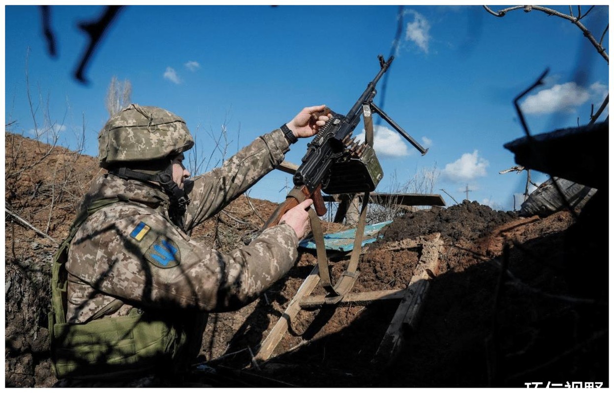 Sau ngay Le Chien thang 9/5, Nga nhan tin vui tu thanh pho Mariupol-Hinh-2