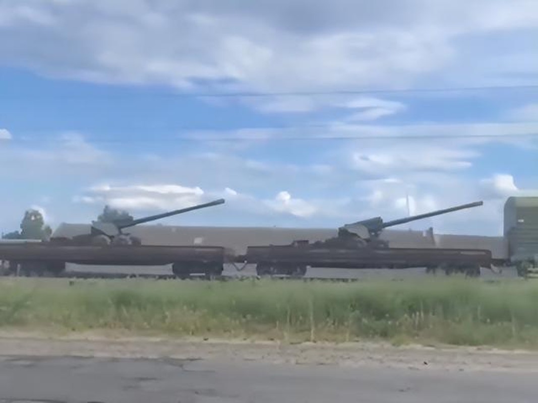 Quan doi Ukraine doc kho vu khi cu tang cuong cho mat tran Donbass-Hinh-17