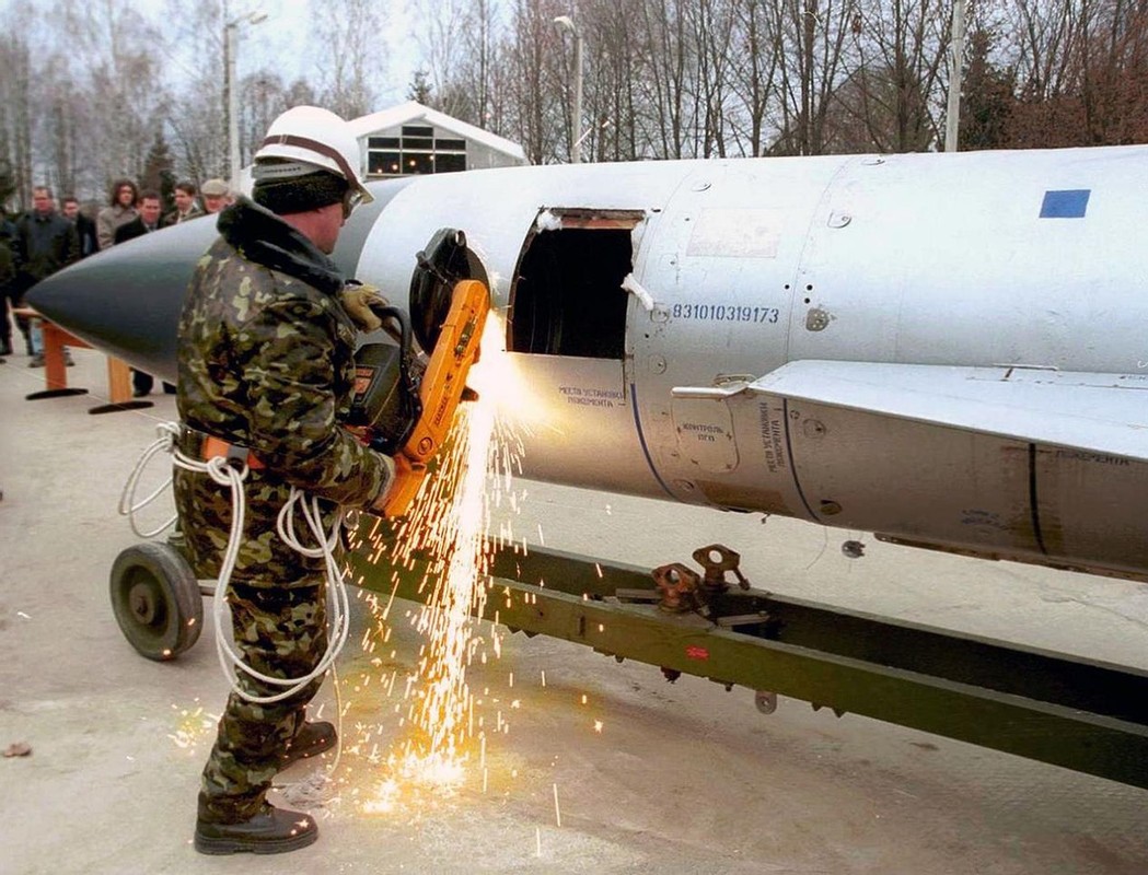 Ukraine tung ban vu khi tan cong tam xa nao cho Nga?-Hinh-4