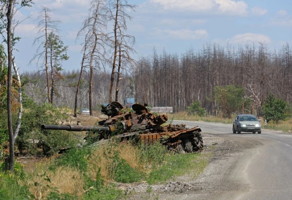 Quan Nga da pha bay do Ukraine cai tai Lisichansk nhu the nao?-Hinh-8