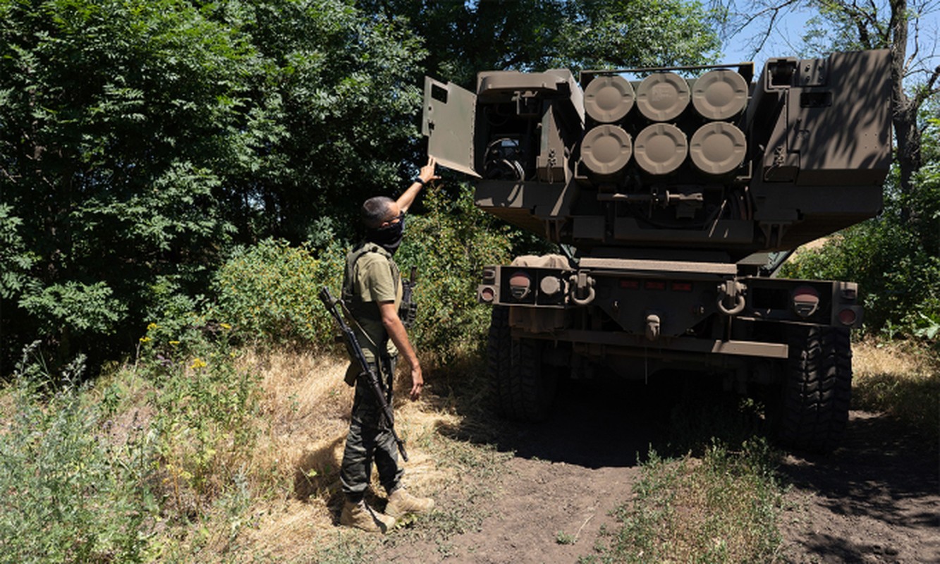 Nga dung chien thuat nao de pha huy he thong ten lua HIMARS?-Hinh-11