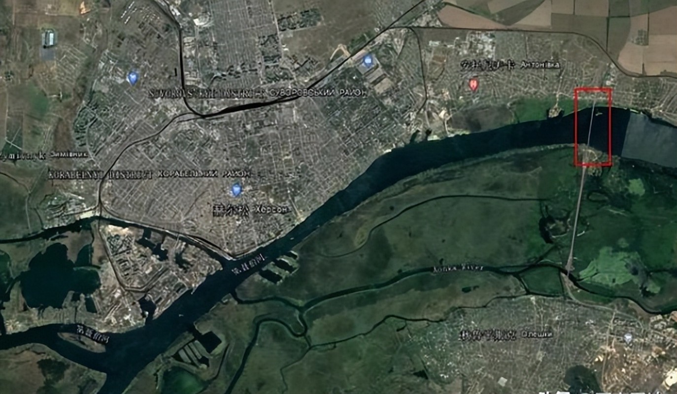 Mat tran Kherson tang nhiet, Ukraine trut dan phao xuong quan Nga-Hinh-13