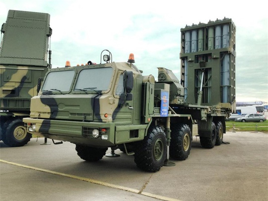 Vuot qua luoi lua S-400, Ukraine tan cong Ham doi Bien Den Nga-Hinh-14