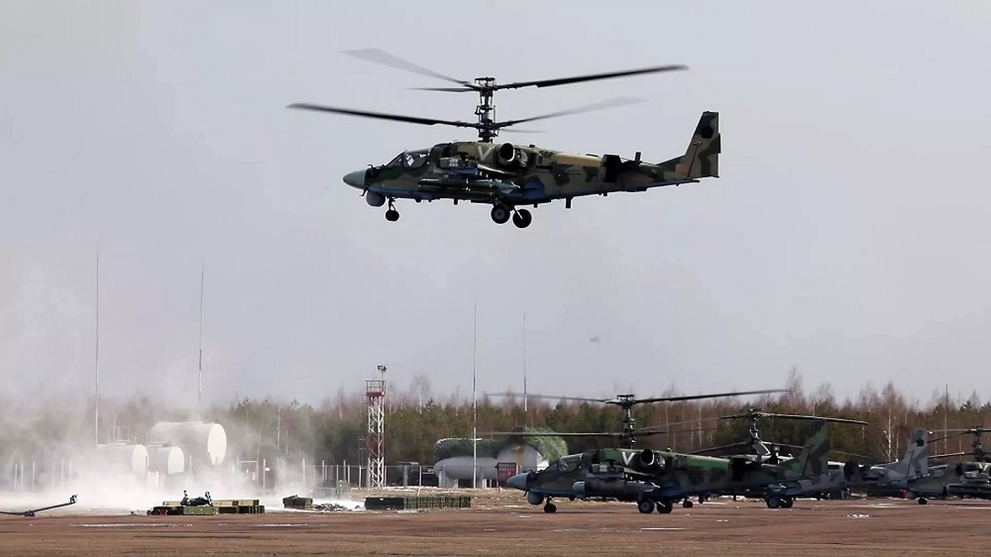 Ly do truc thang Ka-52 Nga xuat hien nhieu tai Ukraine?