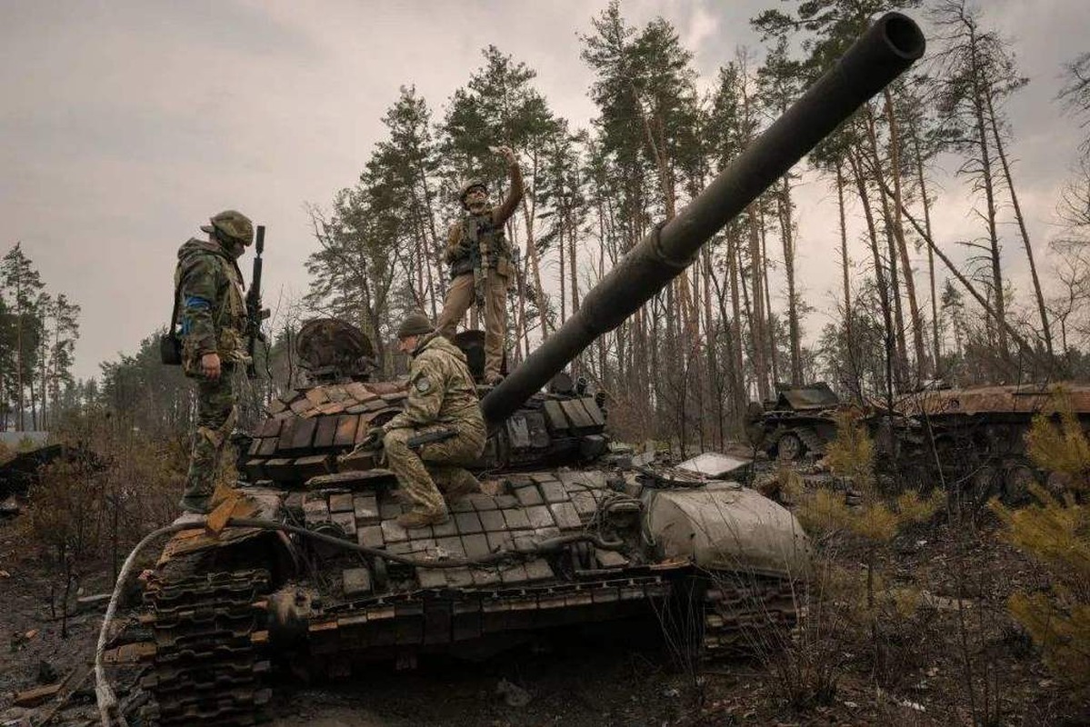 Mat tran Kherson ac liet: Ukraine tung vu khi chu luc vao cuoc-Hinh-14