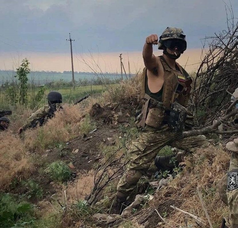 Chao lua Kherson chua he ha nhiet, Ukraine tung ra vu khi khung-Hinh-11