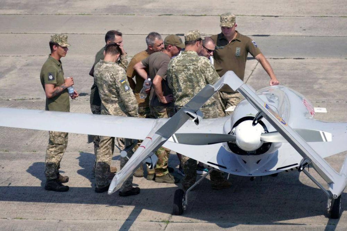 Tiem kich Su-35 cho Iran va UAV cho Nga: Cuoc trao doi cong bang?-Hinh-4