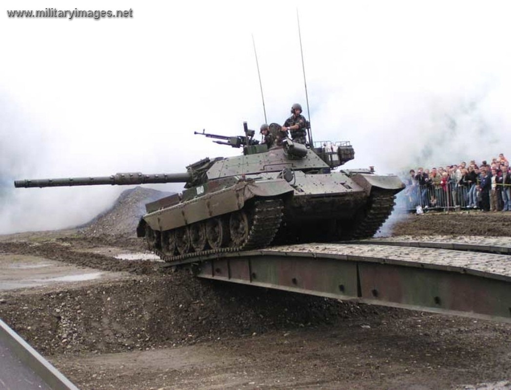 “Ong gia gan” T-54 tiep tuc co mat o chien truong Ukraine-Hinh-16
