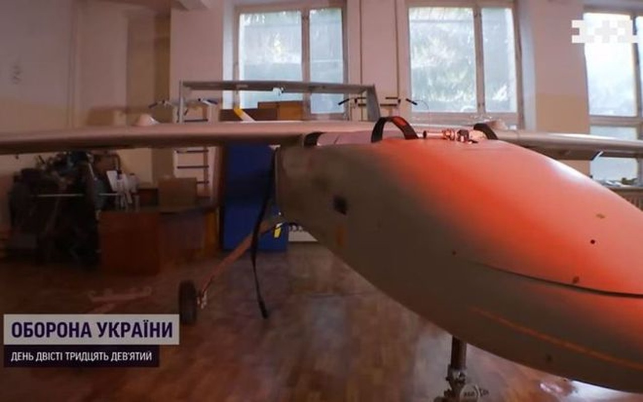 Ukraine mo UAV Nga: Vo giong Iran, ruot nhieu linh kien Trung Quoc