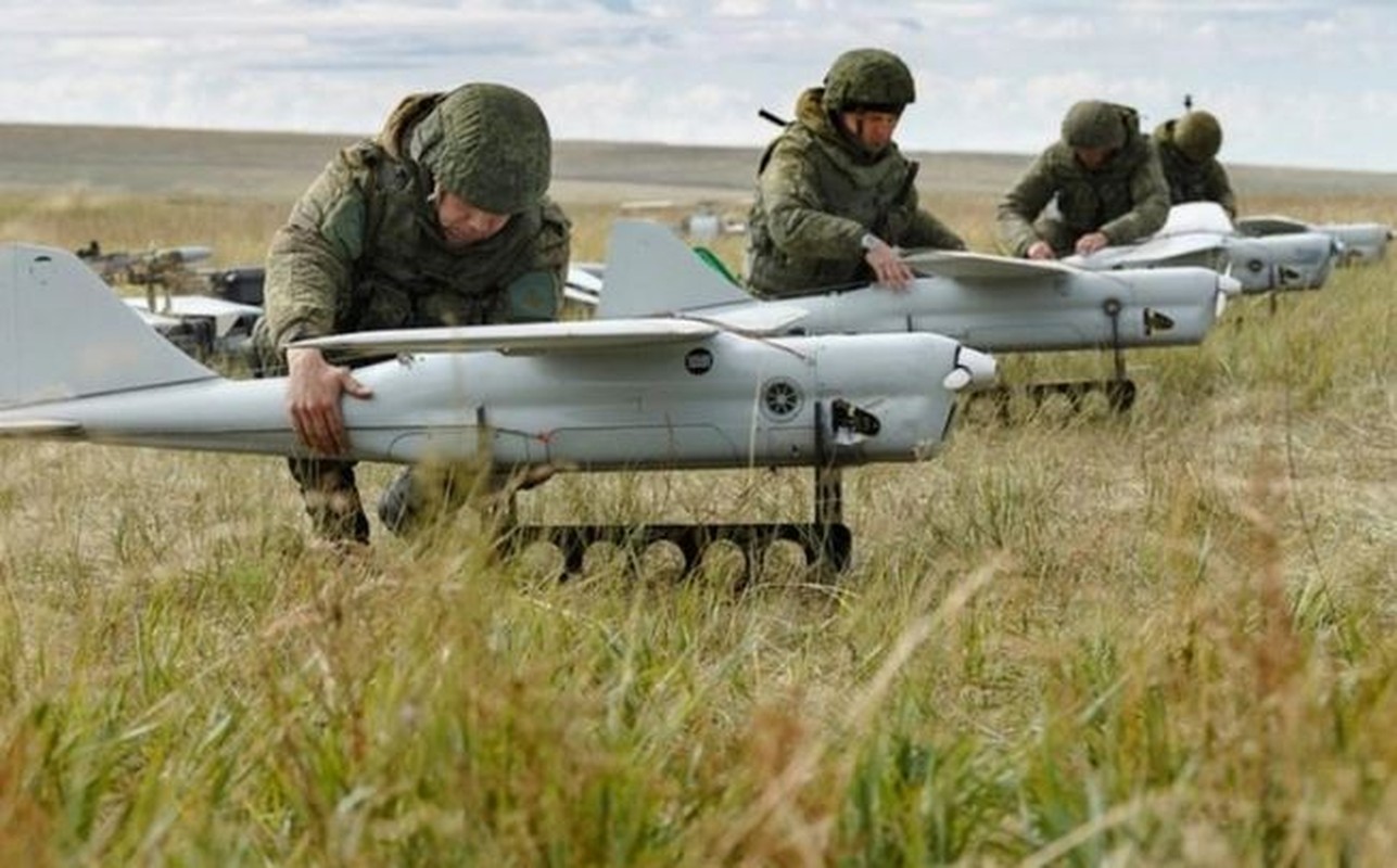 Moi de doa tu UAV cua Nga voi Quan doi Ukraine tren chien truong-Hinh-21