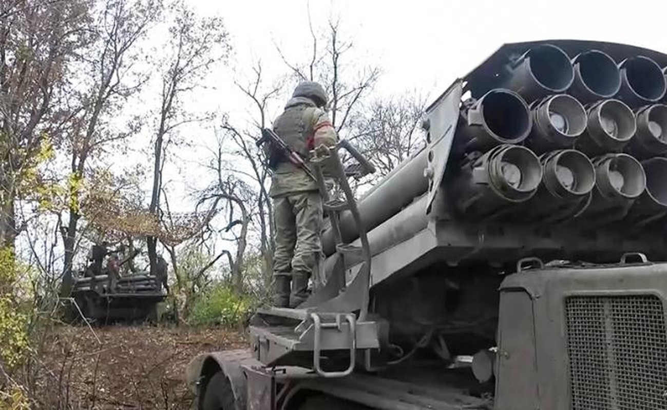 Viec triet thoai khoi Kherson chi la vo boc, quan Nga tien vao Donbass-Hinh-5