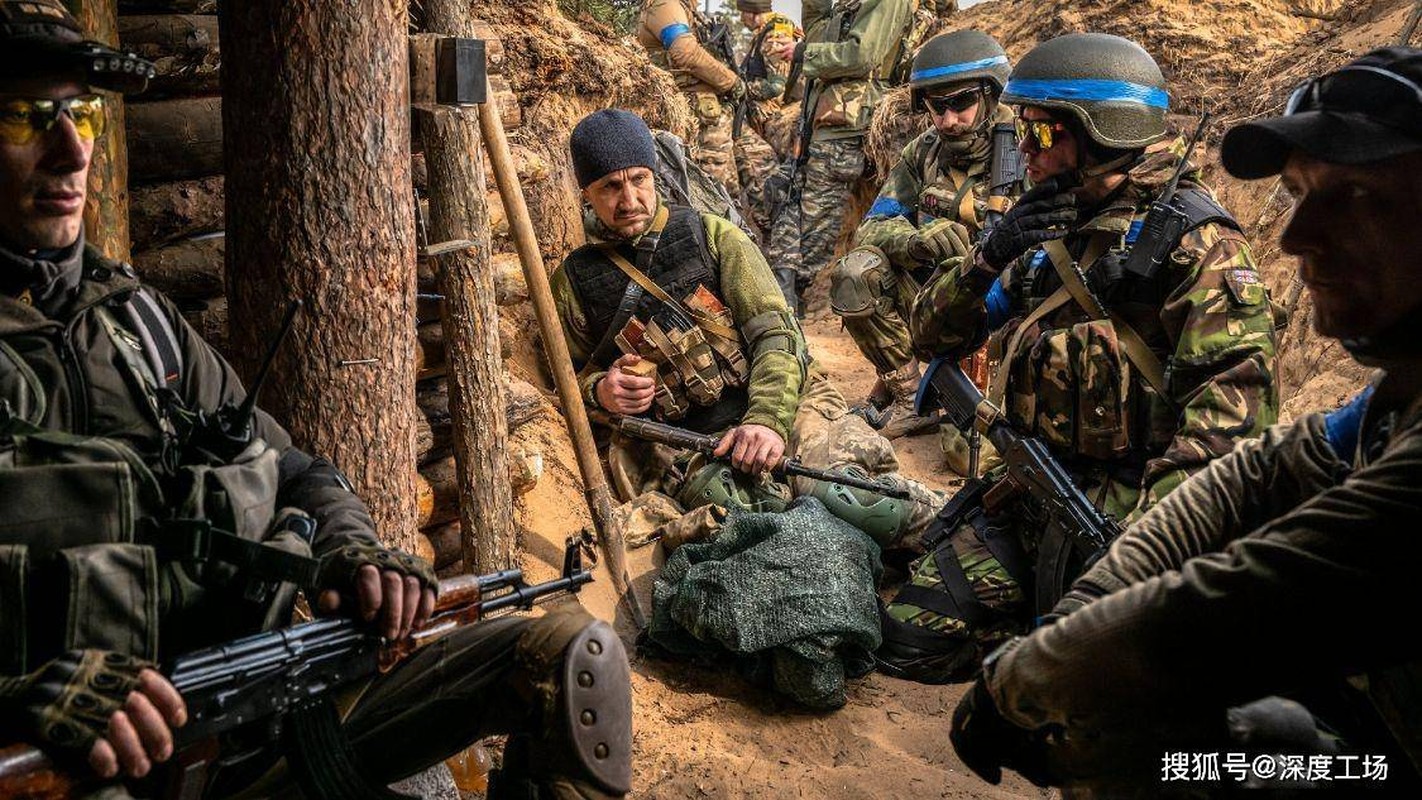 Nga tang toc tan cong tai Donbass, Ukraine sap mo mat tran moi-Hinh-15