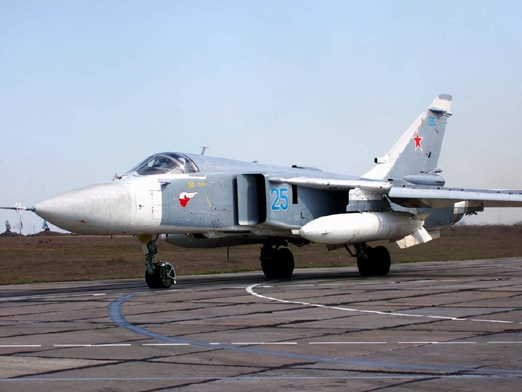 Tiem kich bom Su-24, “cuu vuong”mot thoi cua Khong quan Xo viet