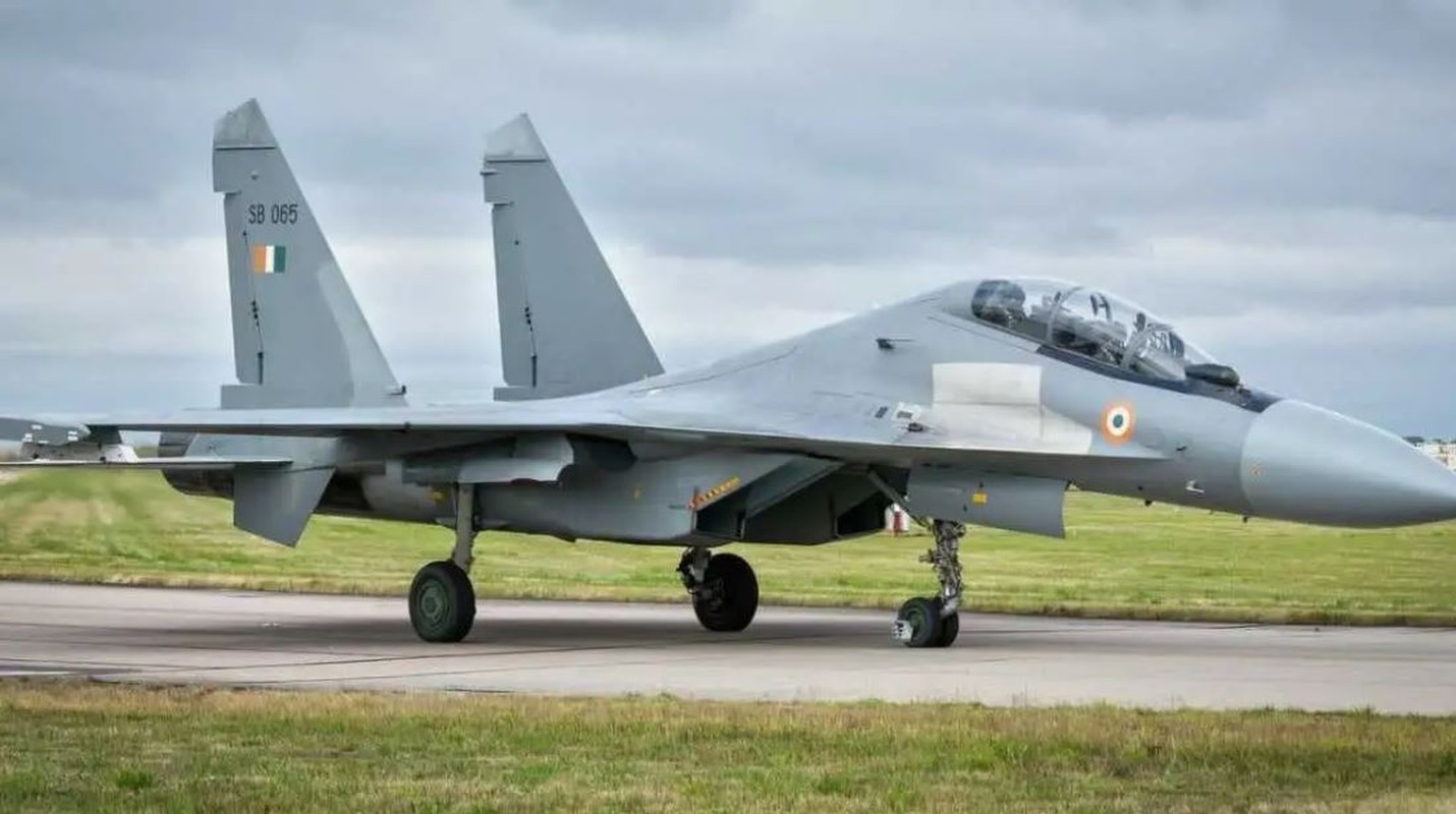 Su-30 lien tuc roi tai Ukraine, An Do phai nang cap gap-Hinh-17