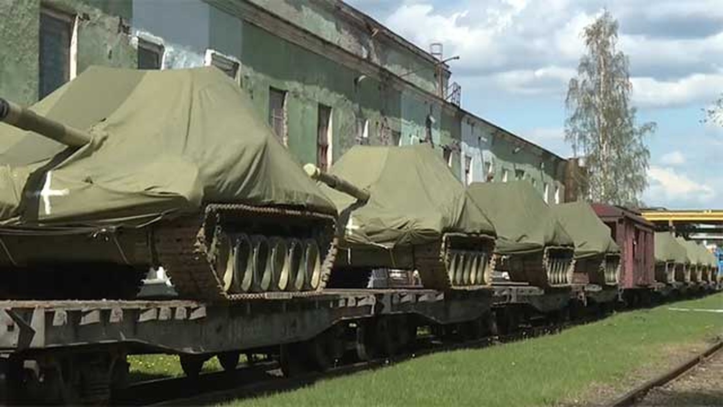 Linh xe tang Nga so sanh hieu suat cua T-72 va T-90M tai Ukraine-Hinh-11