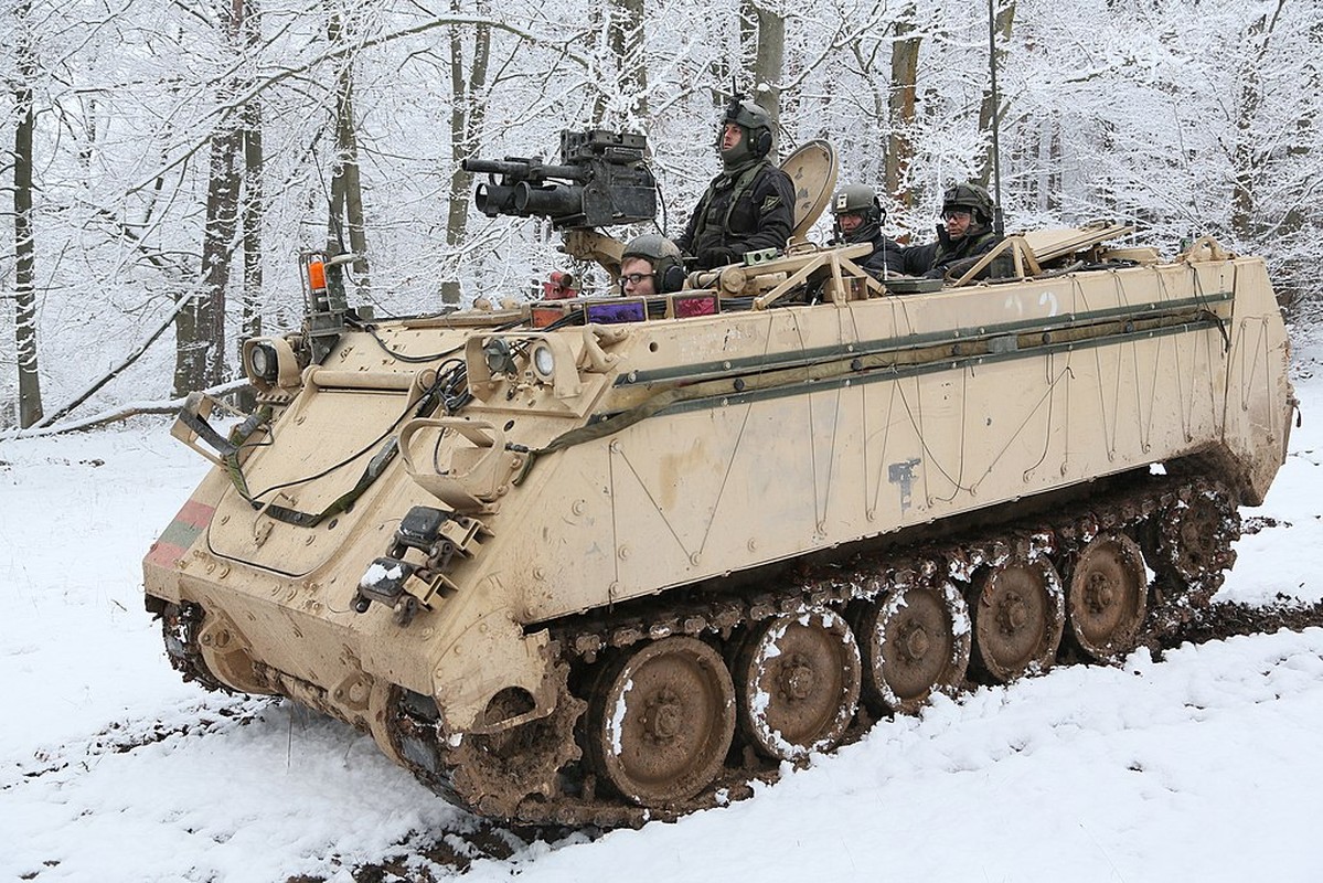 Xe boc thep M113 My khong chiu noi mua dong o Ukraine-Hinh-5