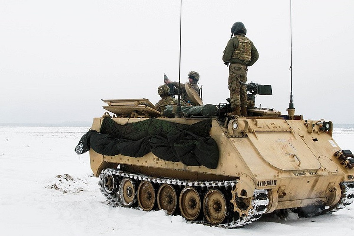 Xe boc thep M113 My khong chiu noi mua dong o Ukraine-Hinh-6