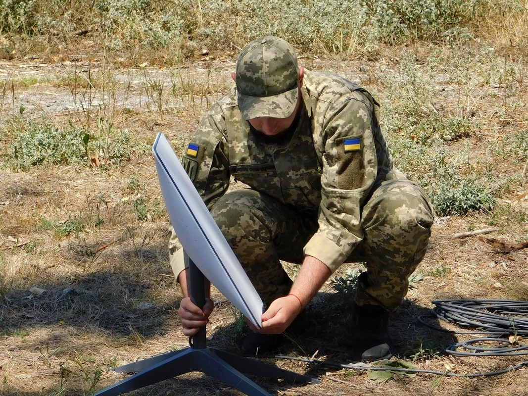 Nga dua vao anh ve tinh Starlink de lung suc vi tri quan Ukraine-Hinh-10