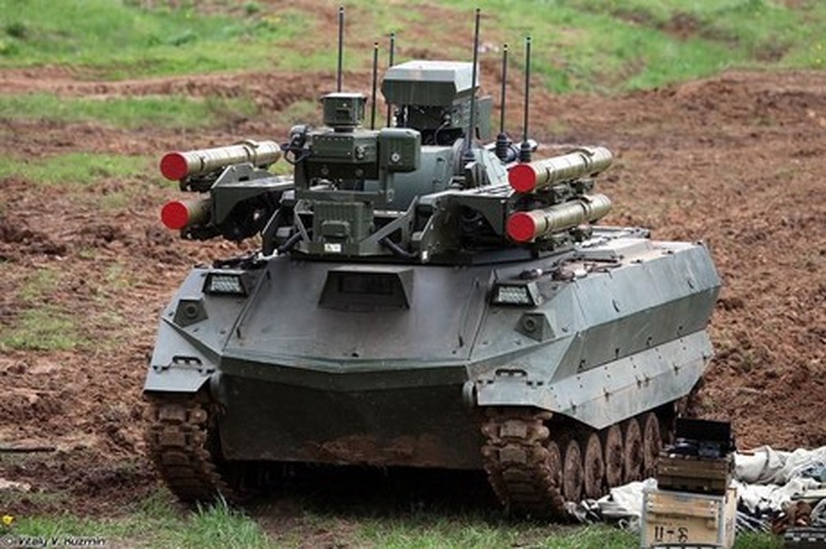 Leopard-2 chua toi Ukraine, Nga da dua robot diet tang tham chien-Hinh-7