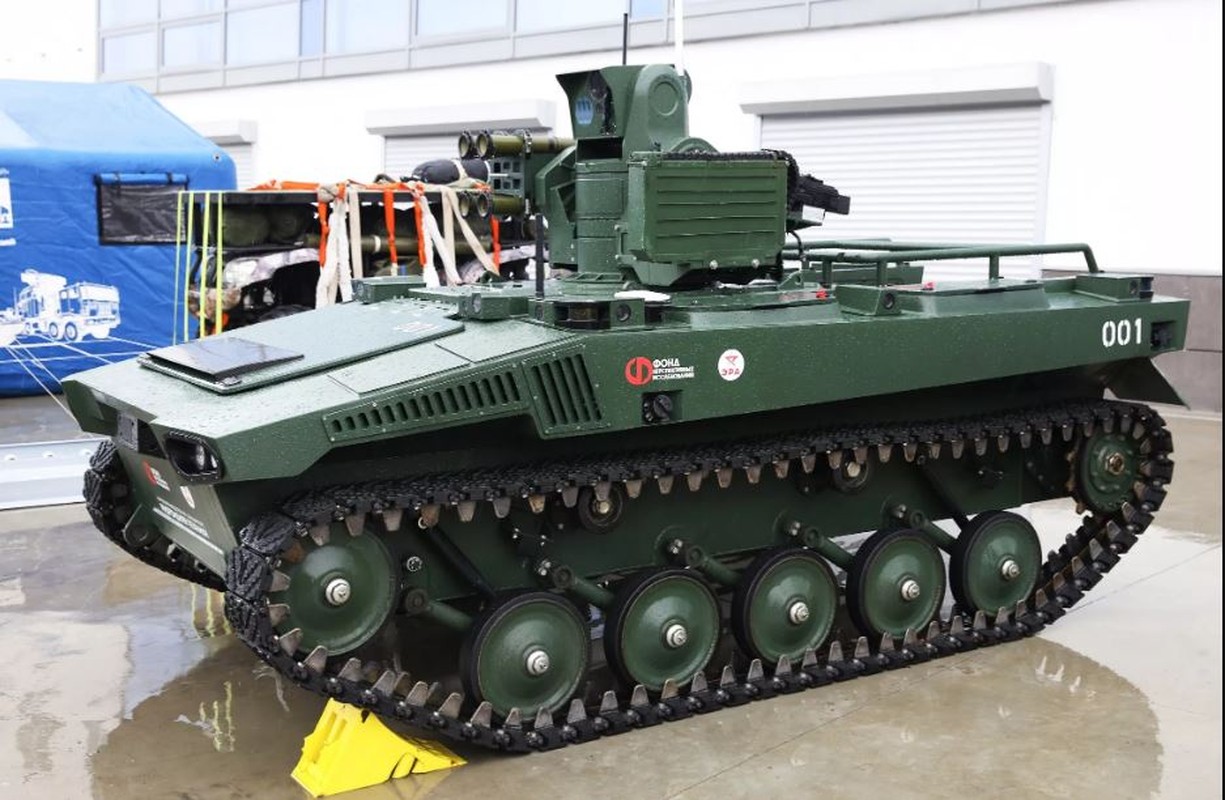 Leopard-2 chua toi Ukraine, Nga da dua robot diet tang tham chien-Hinh-8